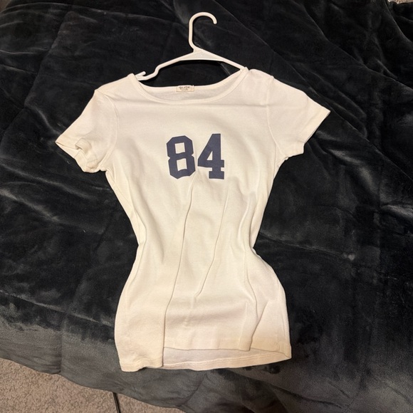 Brandy Melville Tops - Brandy Melville White Top with Navy Print